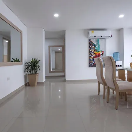 Apartahotel La Frontier Penthouse Cartagena