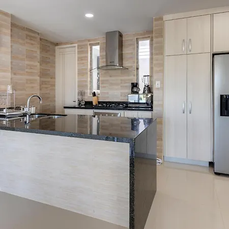 Aparthotel La Frontier Penthouse Cartagena