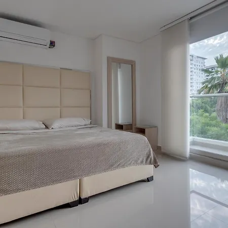La Frontier Penthouse Aparthotel