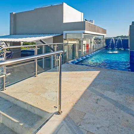 La Frontier Penthouse *